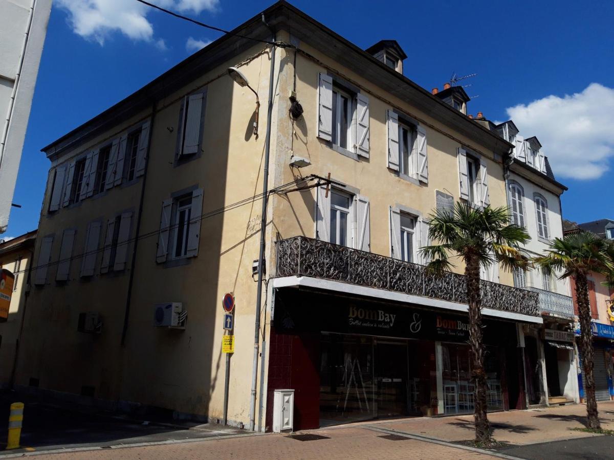 Appartement Hypercentre Tarbes - 2 Grandes Chambres Exterior photo
